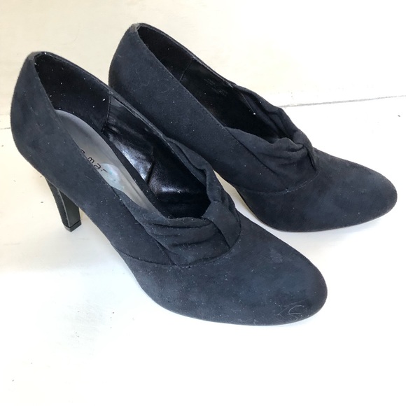 Black suede shoes size 8 - Picture 8 of 11
